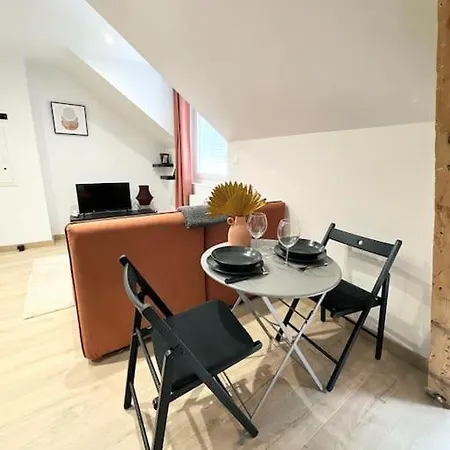 /sacré Studio/parking Privé/wifi Appartement
