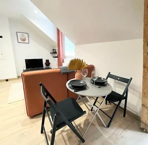 /sacré Studio/parking Privé/wifi Appartement